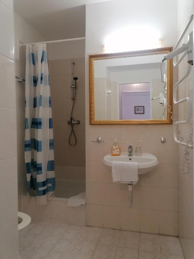 Hotel Morava Znojmo Esterno foto
